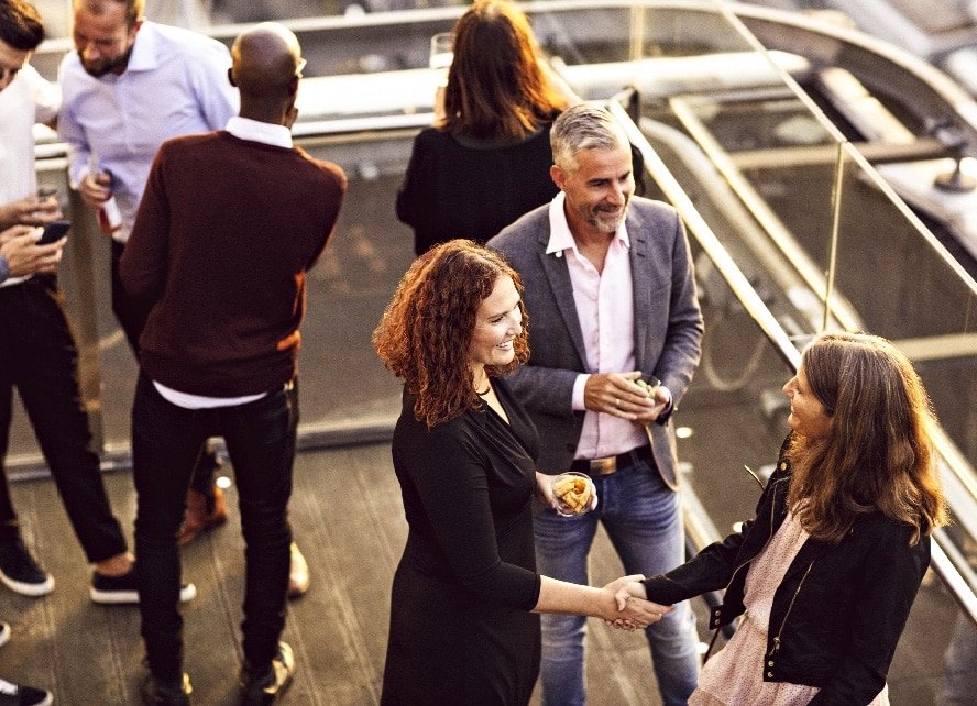 Magna Med people on rooftop